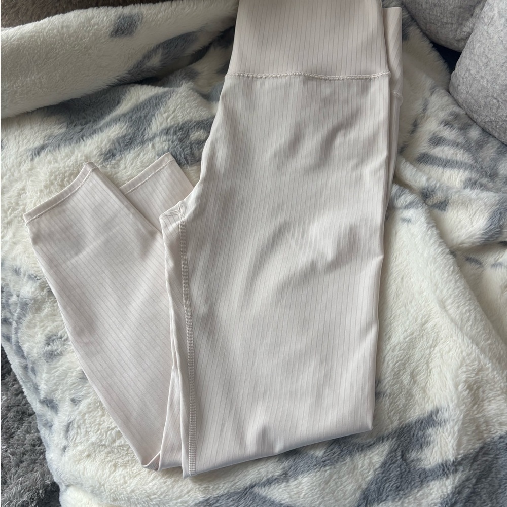 NWOT Vuori Inversion Ribbed Leggings